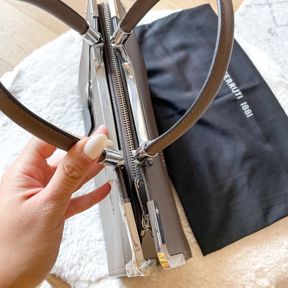 Luxurious Satchel Cerruti 1881 bag. Never used. Mint condition - Picture 5 of 13